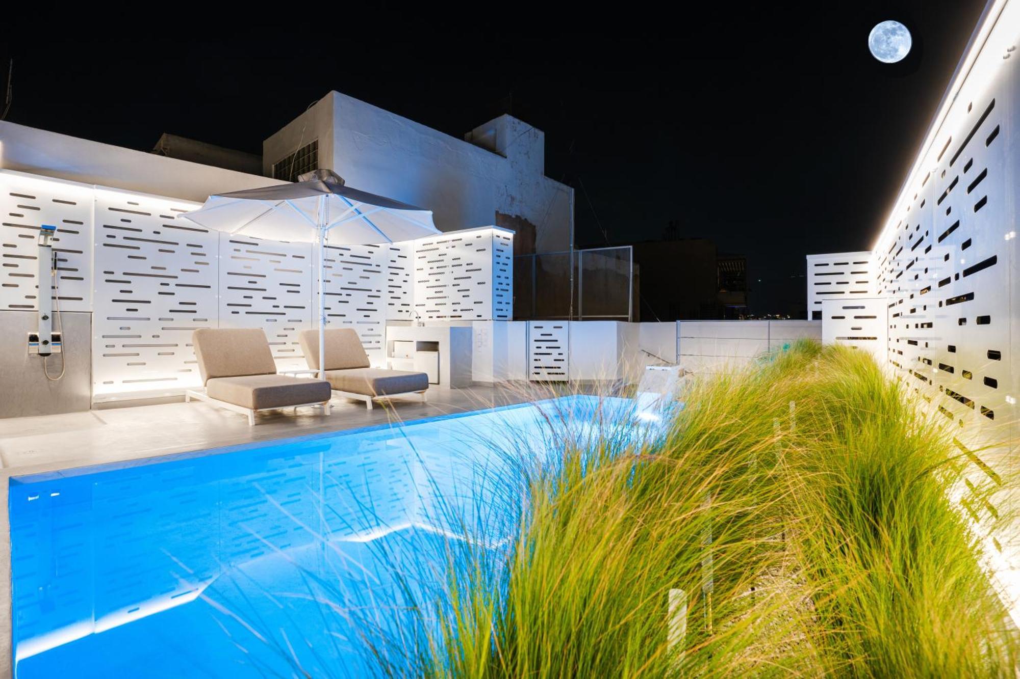 Ma Maison No5 Penthouse Loft, Private Heated Pool, Acropolis View, Ultra High Speed Internet 300 Mbps, Short Walk To Acropolis, Parking Upon Request, 1' From Metro アテネ エクステリア 写真