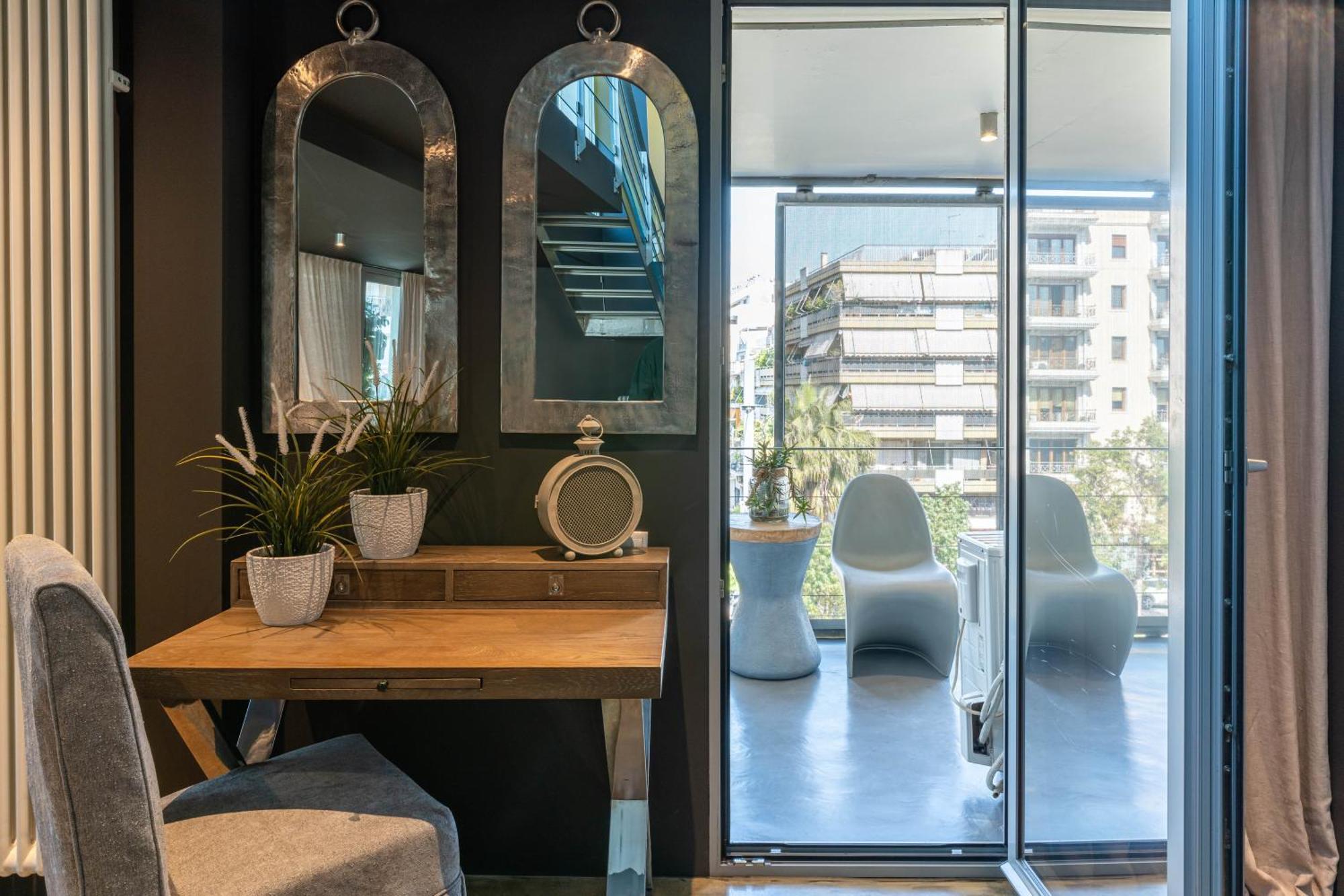 Ma Maison No5 Penthouse Loft, Private Heated Pool, Acropolis View, Ultra High Speed Internet 300 Mbps, Short Walk To Acropolis, Parking Upon Request, 1' From Metro アテネ エクステリア 写真