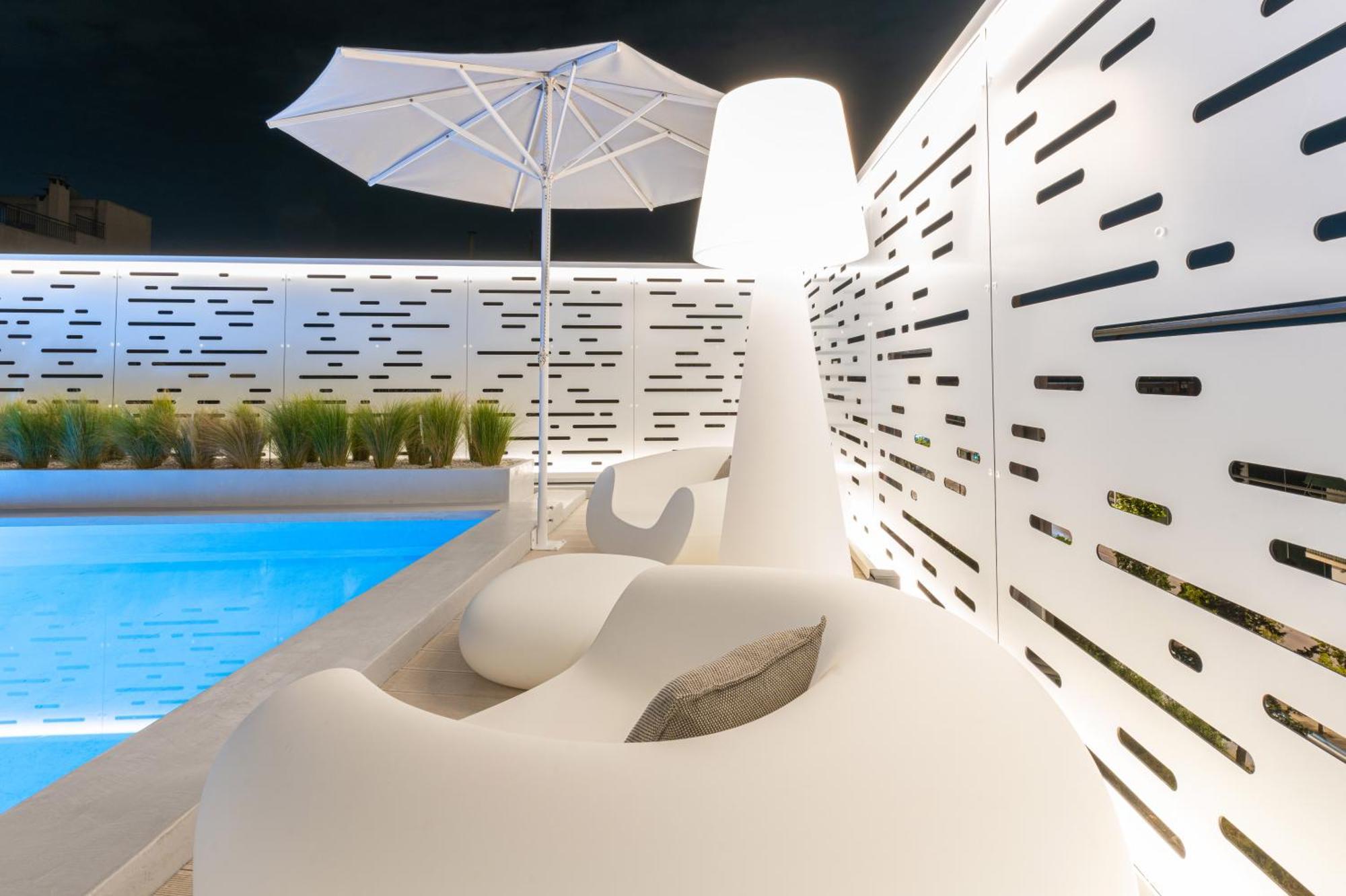 Ma Maison No5 Penthouse Loft, Private Heated Pool, Acropolis View, Ultra High Speed Internet 300 Mbps, Short Walk To Acropolis, Parking Upon Request, 1' From Metro アテネ エクステリア 写真