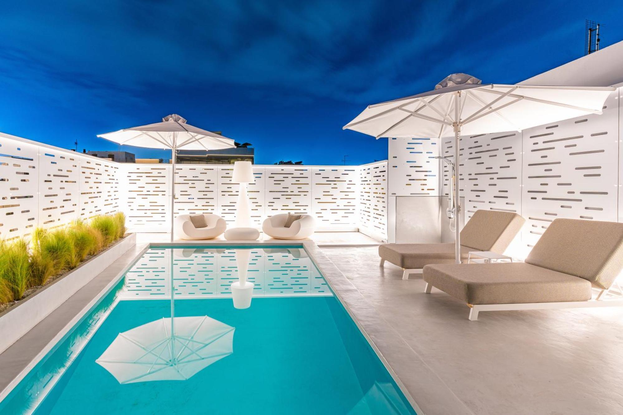 Ma Maison No5 Penthouse Loft, Private Heated Pool, Acropolis View, Ultra High Speed Internet 300 Mbps, Short Walk To Acropolis, Parking Upon Request, 1' From Metro アテネ エクステリア 写真