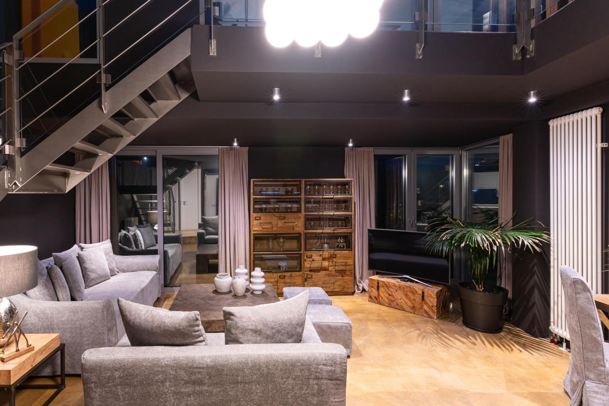 Ma Maison No5 Penthouse Loft, Private Heated Pool, Acropolis View, Ultra High Speed Internet 300 Mbps, Short Walk To Acropolis, Parking Upon Request, 1' From Metro アテネ エクステリア 写真