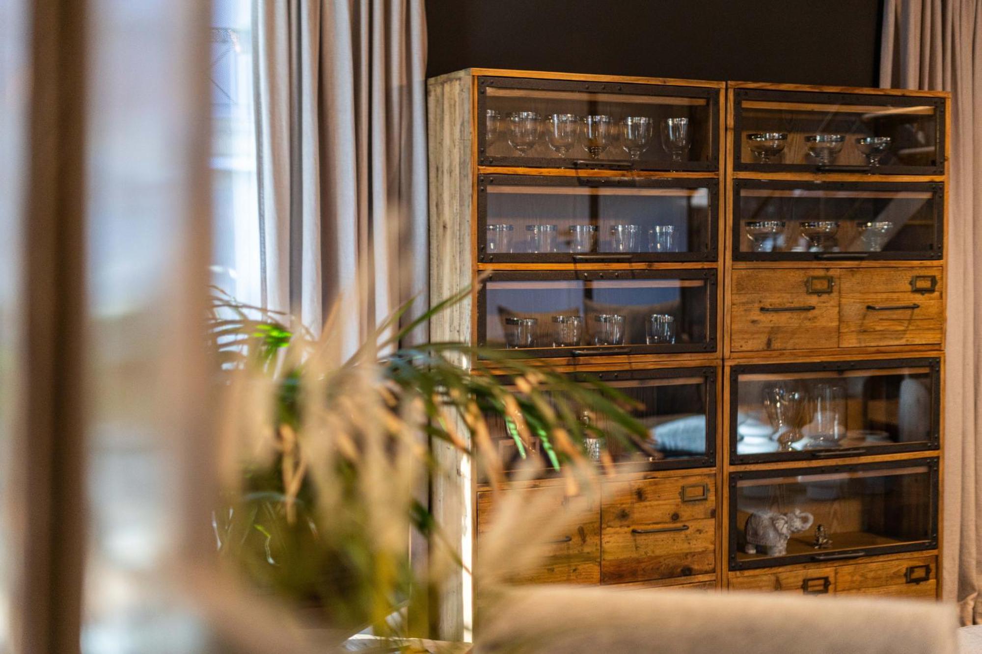 Ma Maison No5 Penthouse Loft, Private Heated Pool, Acropolis View, Ultra High Speed Internet 300 Mbps, Short Walk To Acropolis, Parking Upon Request, 1' From Metro アテネ エクステリア 写真